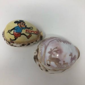 2 Vintage Florida Sea Shells Souvenirs Mickey Deers